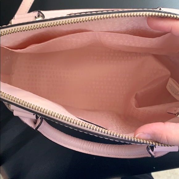 Authentic Kate Spade crossbody - Picture 3 of 3